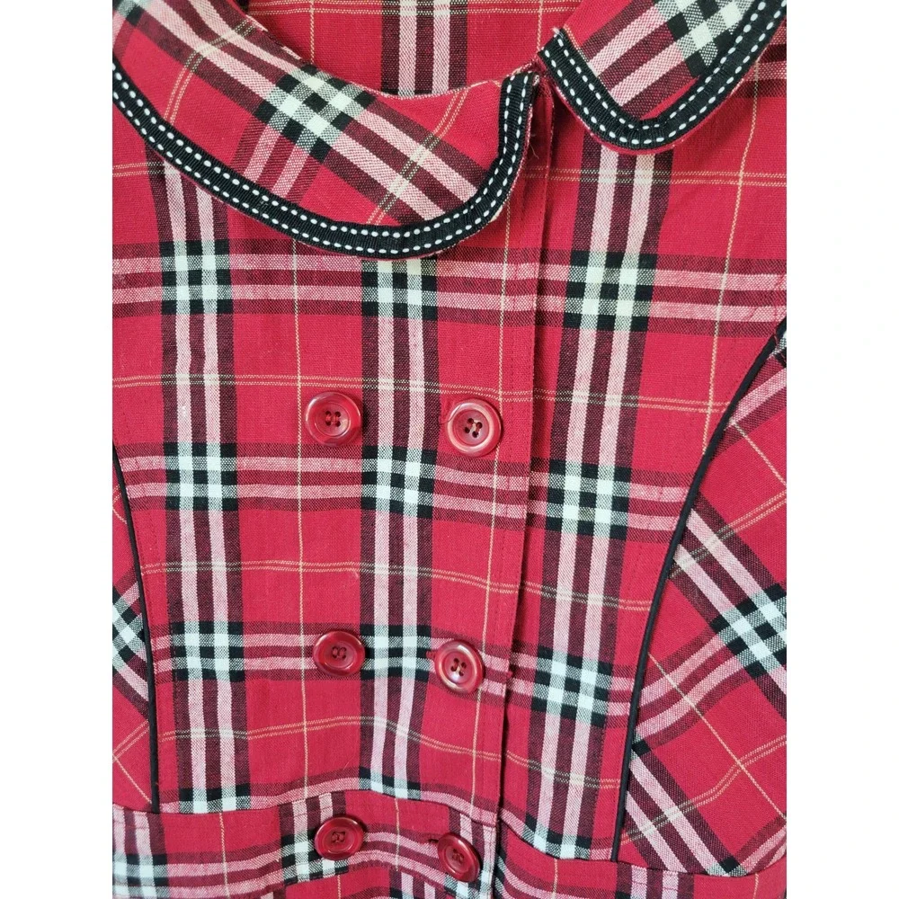 Penjuin red black